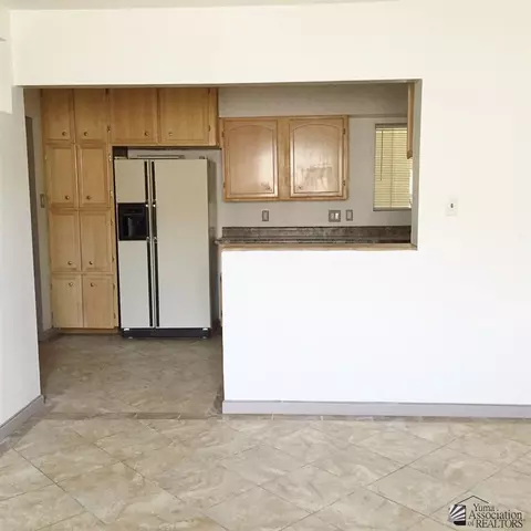 700 E 26 Pl, Yuma, AZ 85364 photo 2