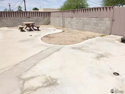 700 E 26 Pl, Yuma, AZ 85364 photo 17