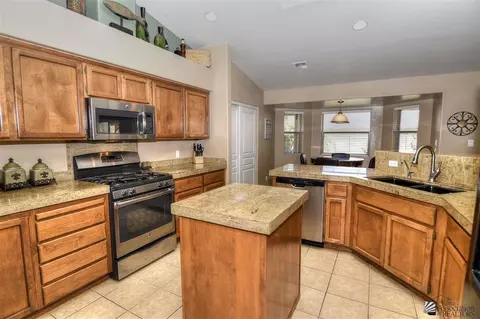 8446 E Topeka Pl, Yuma, AZ 85365 photo 3
