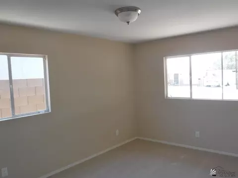 924 E 25 Pl, Yuma, AZ 85365 photo 13