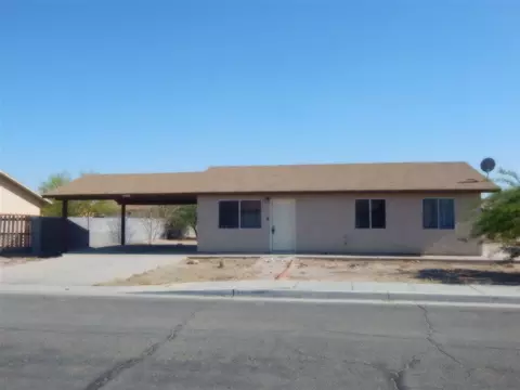 8867 E 39 St, Yuma, AZ 85365 photo 1