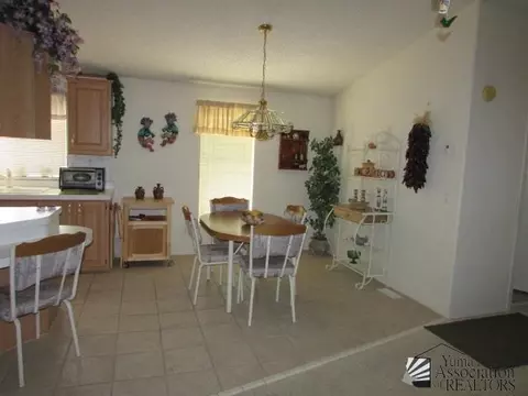 13569 E 49 Dr, Yuma, AZ 85367 photo 2
