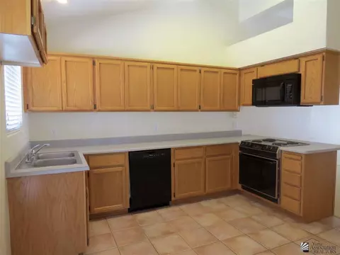 2262 E 27 Ln, Yuma, AZ 85365 photo 6