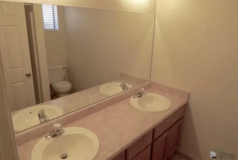 2262 E 27 Ln, Yuma, AZ 85365 photo 9