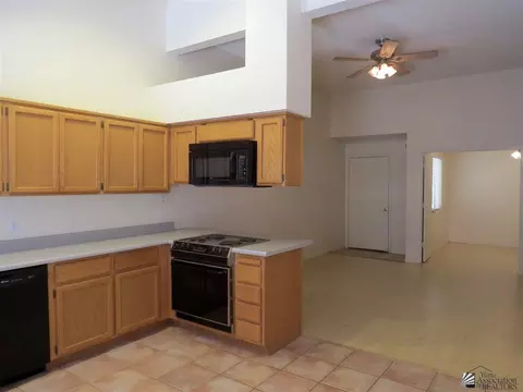 2262 E 27 Ln, Yuma, AZ 85365 photo 5
