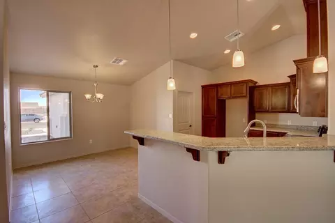 10194 E 37 Pl, Yuma, AZ 85365 photo 3