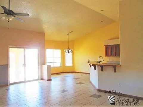 10547 E 38 Pl, Yuma, AZ 85365 photo 4