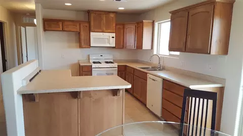 10111 E 35 Pl, Yuma, AZ 85365 photo 2