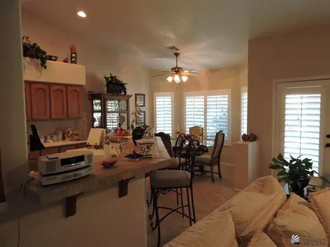 10540 E 37 St, Yuma, AZ 85365 photo 2