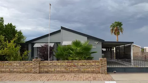 13590 E 48 Dr, Yuma, AZ 85367 photo 1