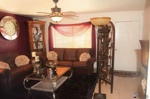 8761 E 26 St, Yuma, AZ 85365 photo 2
