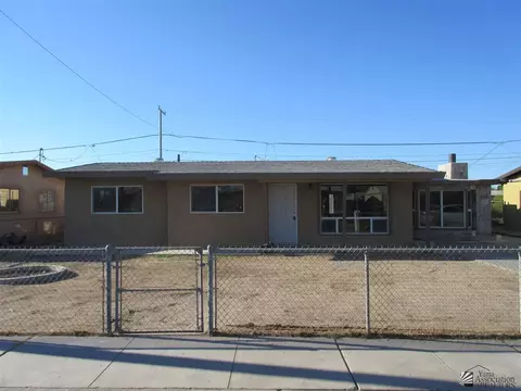 919 E 24 Pl, Yuma, AZ 85365 photo 1