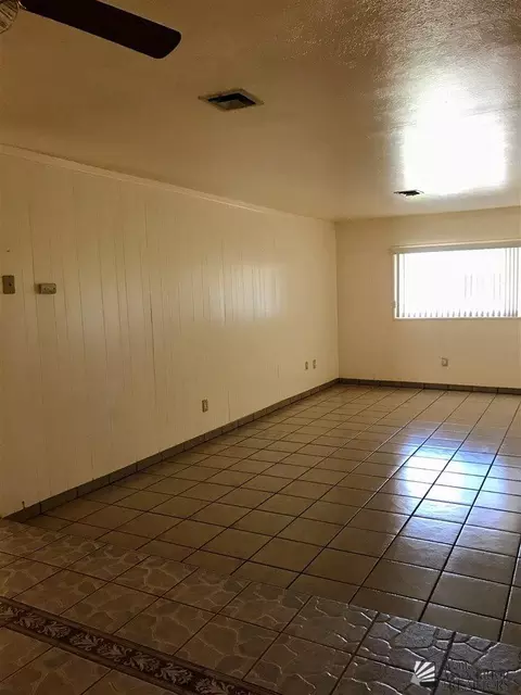 1319 E Morrison St, Yuma, AZ 85365 photo 5