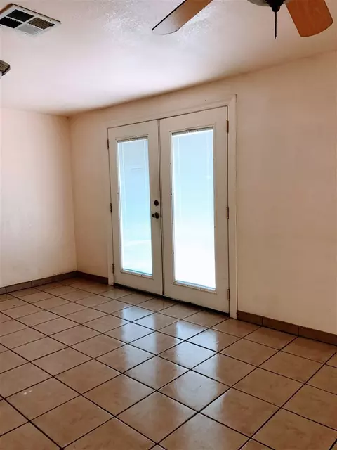 1319 E Morrison St, Yuma, AZ 85365 photo 7