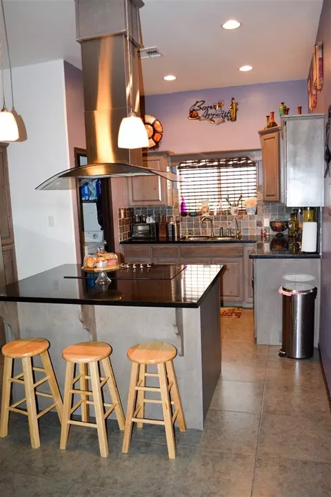 3633 E Cecilia Torres Ct, San Luis, AZ 85349 photo 9