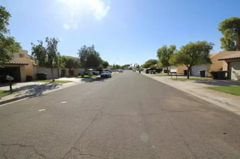 2242 E 27 Ln, Yuma, AZ 85365 photo 3
