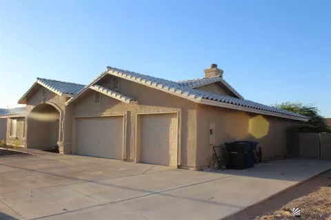 6328 E 42 St, Yuma, AZ 85365 photo 2