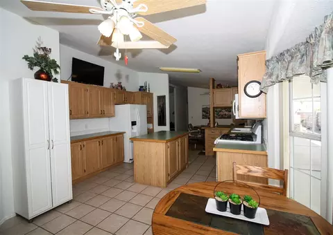 13556 E 53 Dr, Yuma, AZ 85367 photo 2