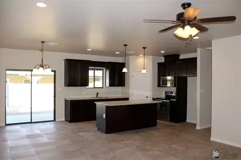 382 E 12 Pl, Somerton, AZ 85350 photo 7