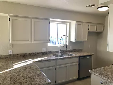 8709 E 39 Pl, Yuma, AZ 85365 photo 6
