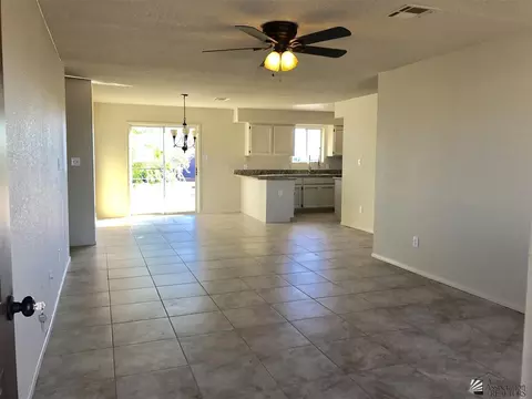 8709 E 39 Pl, Yuma, AZ 85365 photo 2