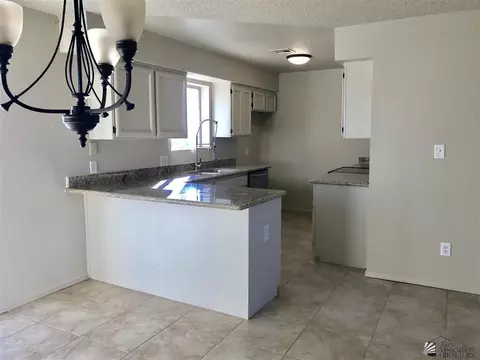 8709 E 39 Pl, Yuma, AZ 85365 photo 4