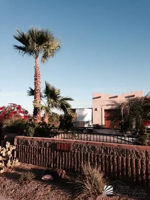 12710 E 49 Dr, Yuma, AZ 85367 photo 3