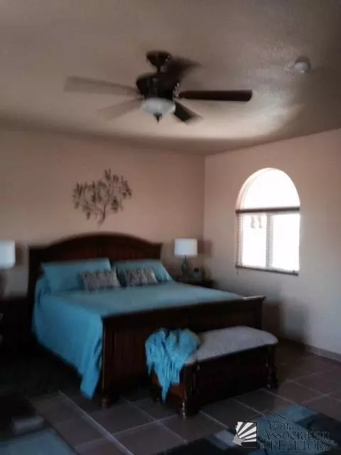 12710 E 49 Dr, Yuma, AZ 85367 photo 9
