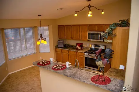 8772 E 24 Ln, Yuma, AZ 85365 photo 3