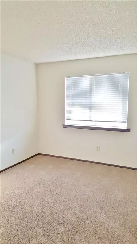 795 E 24 St UNIT B, Yuma, AZ 85365 photo 11