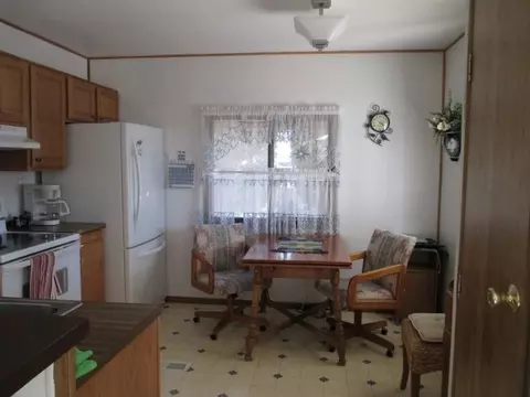 12414 E 38 Pl #BETWEEN BONNIE & HER, Yuma, AZ 85367 photo 5