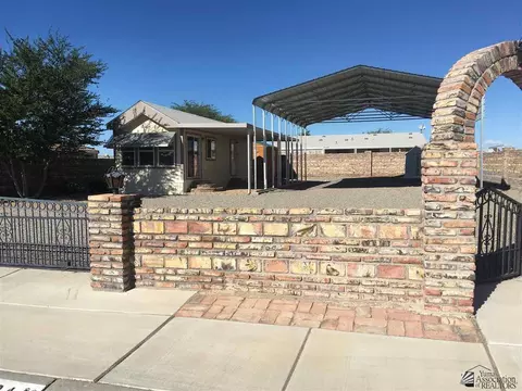 9724 E 37 St, Yuma, AZ 85365 photo 2