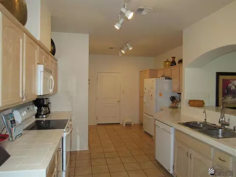 14642 E 48 Dr, Yuma, AZ 85367 photo 4