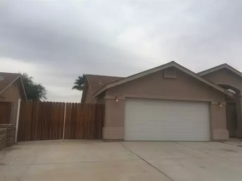 10212 E 36 Pl, Yuma, AZ 85365 photo 2