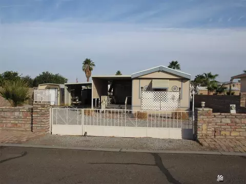 13498 E 48 Dr, Yuma, AZ 85367 photo 1