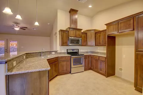 10114 E 37 Pl, Yuma, AZ 85365 photo 4