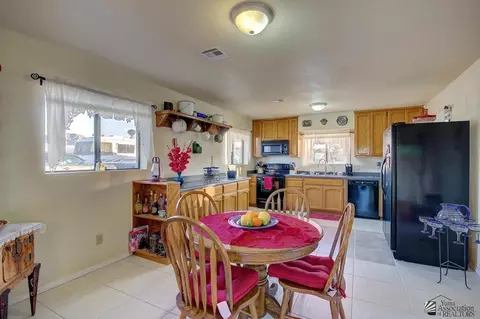 13833 E 47 Ln, Yuma, AZ 85367 photo 4