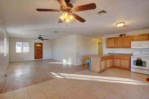 13228 E 49 St, Yuma, AZ 85367 photo 2