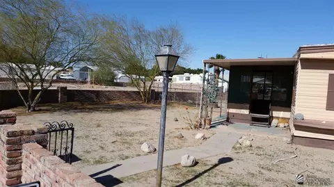 10818 E Amber Dr, Yuma, AZ 85365 photo 4