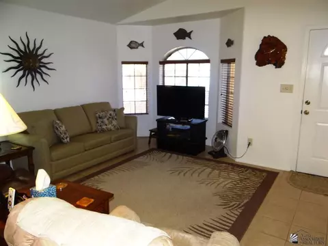 9631 E 38 Pl, Yuma, AZ 85365 photo 4