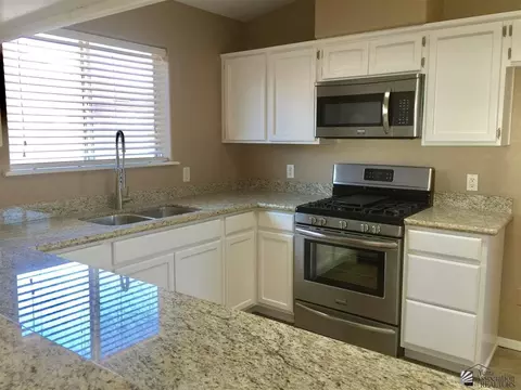 10624 E 35 St, Yuma, AZ 85365 photo 4