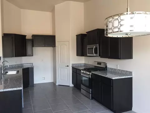 152 E 12 Pl, Somerton, AZ 85350 photo 2