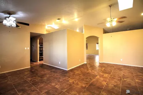 8021 E 26 St, Yuma, AZ 85365 photo 3