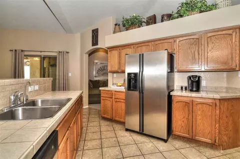 8330 E Topeka Pl, Yuma, AZ 85365 photo 4