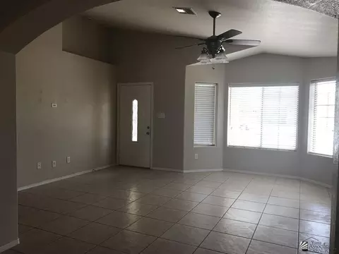 9702 E 38 Pl, Yuma, AZ 85365 photo 2