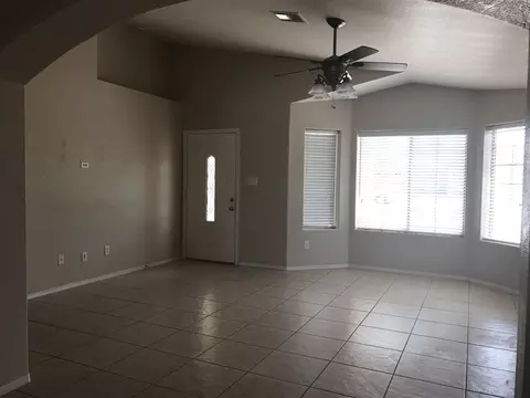9702 E 38 Pl, Yuma, AZ 85365 photo 2