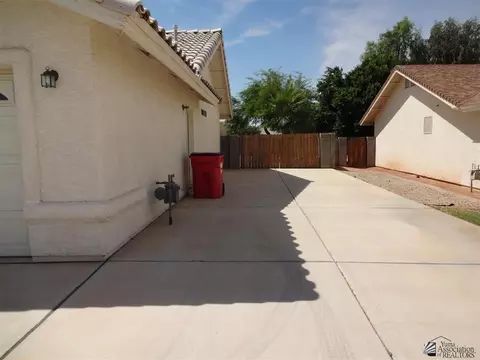 10559 E 35 Pl, Yuma, AZ 85365 photo 2