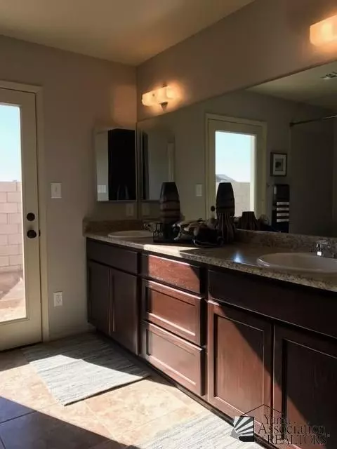 7711 E 42 Pl, Yuma, AZ 85365 photo 8