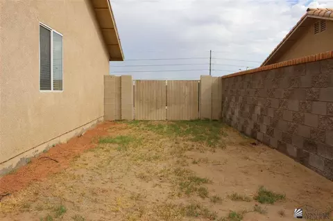 8842 E 24 Pl, Yuma, AZ 85365 photo 14