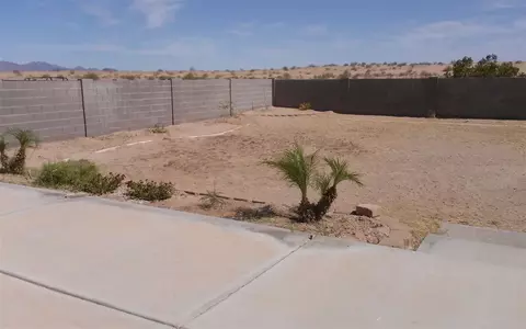 8883 E 39 Pl, Yuma, AZ 85365 photo 13